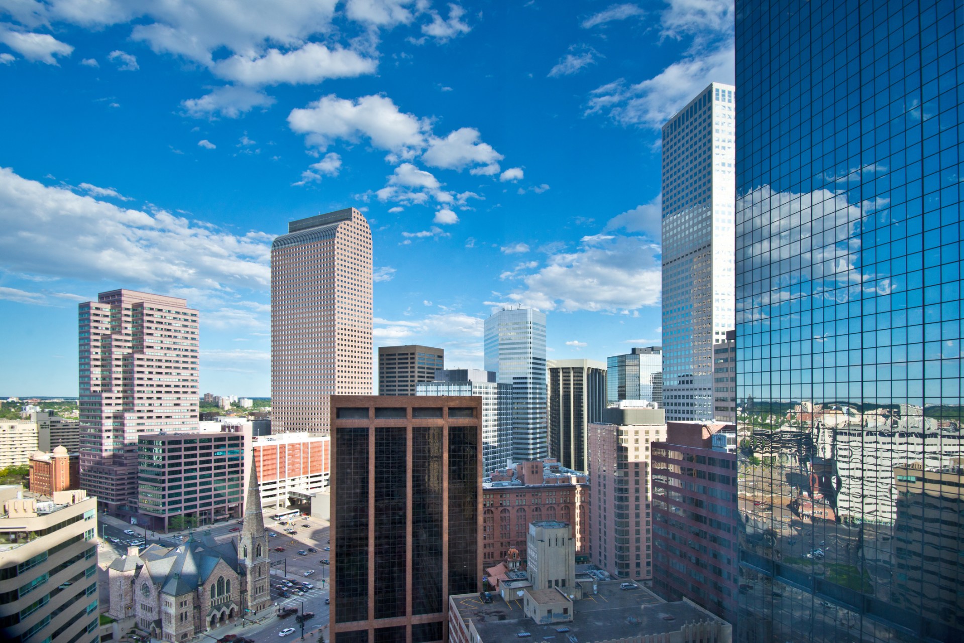 How to Evaluate the Best Data Center Provider in Denver