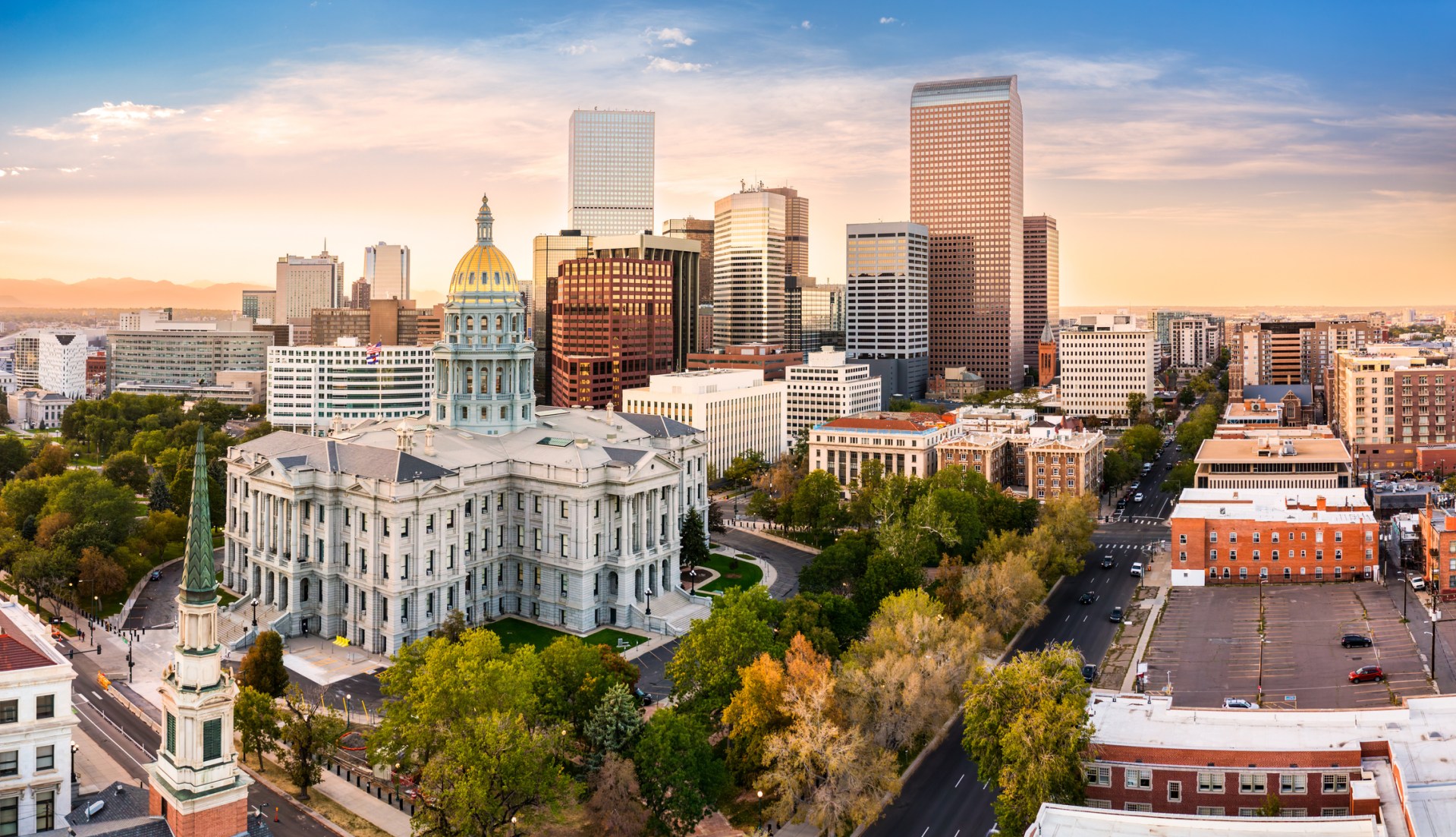 What is the Role of Network Connectivity in Denver Data Centers?