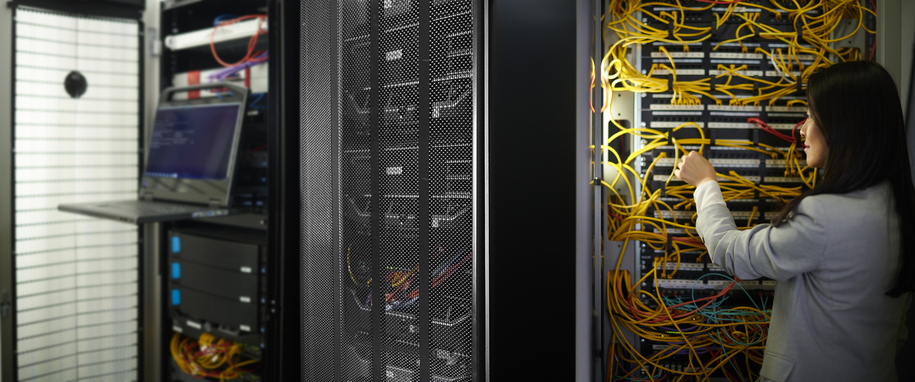 Colocation vs Cloud Hosting: What’s the Difference