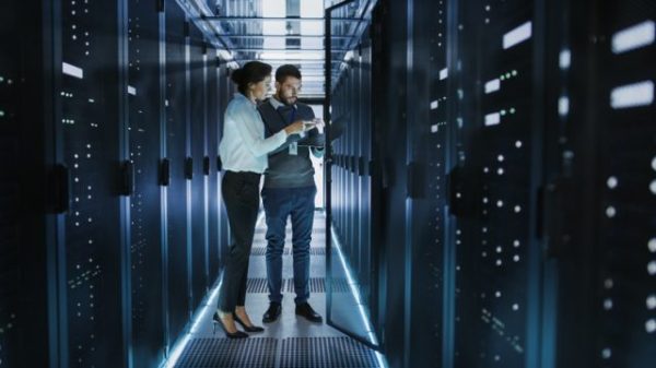 How Chicago Data Centers Integrate with Hybrid Cloud Environments