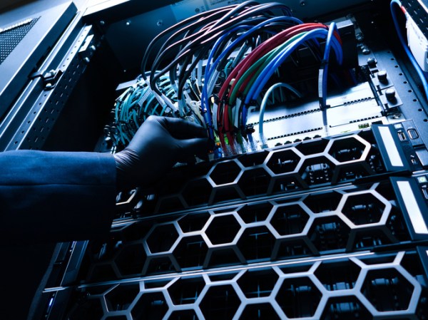 How to Evaluate the Network Connectivity of Chicago Data Centers