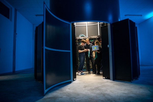What Is Dedicated Hosting? Benefits, Use Cases & Best Practices