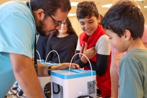 Students learning 3D printing technology