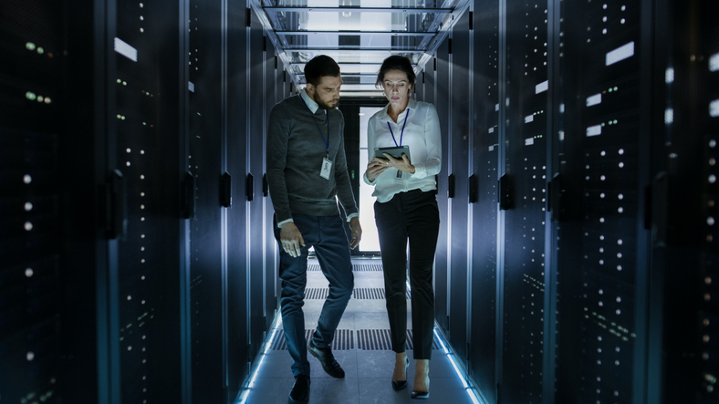 Multi-Cloud vs. Hybrid Cloud: Which Wins in 2026?