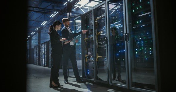 Enterprise Hybrid Cloud with Nutanix: The Use Cases That Work and the Ones That Just Add Complexity